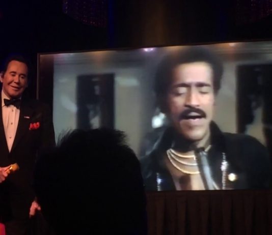 Wayne Newton: “Up Close And Personal,” live from Las Vegas!