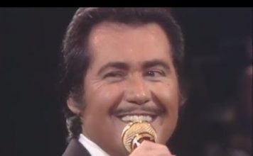 A look back: Wayne Newton – “Promised Land” (1982) – MDA Telethon