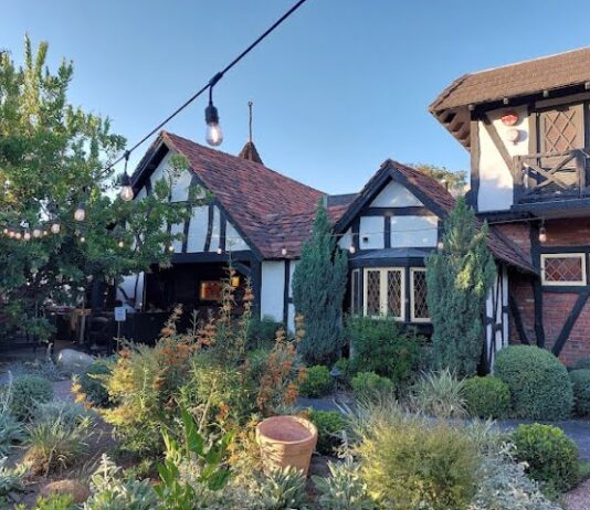 The Tam O’Shanter’s Saint Patrick’s Day Party with Authentic Irish Food & Musical Performances & 101st. Year Anniversary!